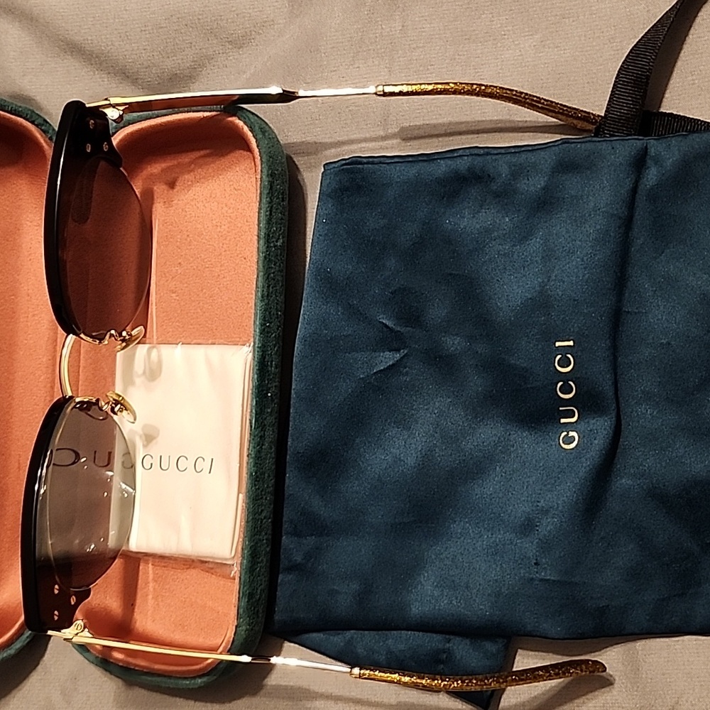 Gucci Sunglasses - Picture 3 of 8